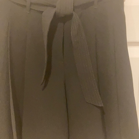 Shorts - Picture 5 of 7